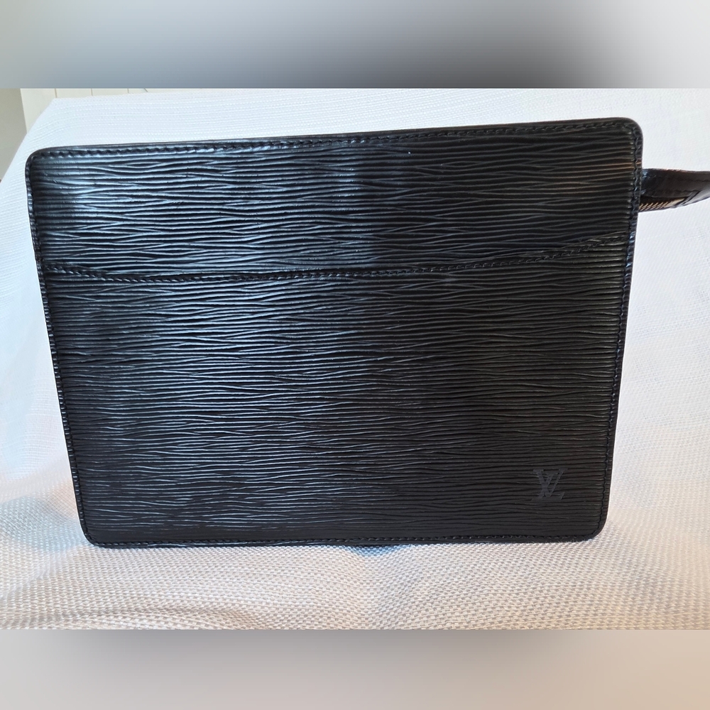 Louis Vuitton Pochette Homme Black Epi Leather Clutch (M51795)
